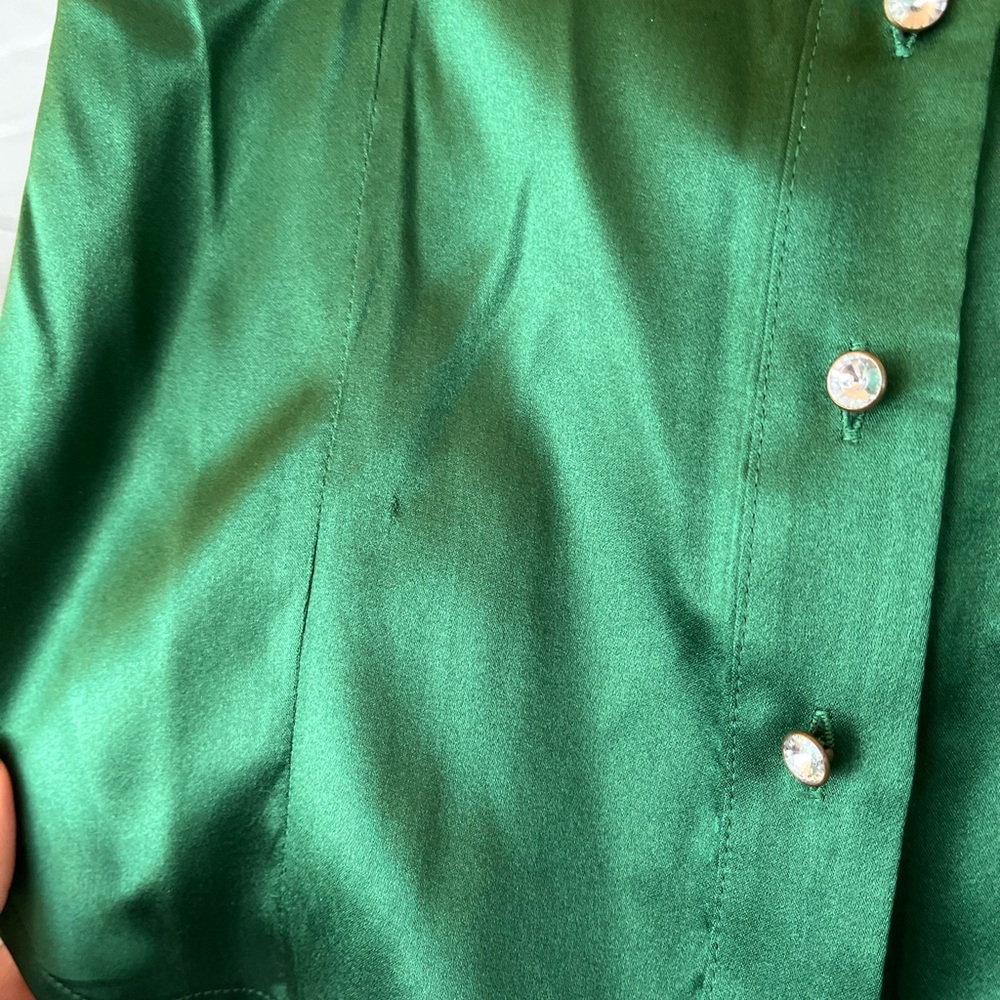 Emerald Green Satin Short Sleeved Blouse - Picture 4 of 7